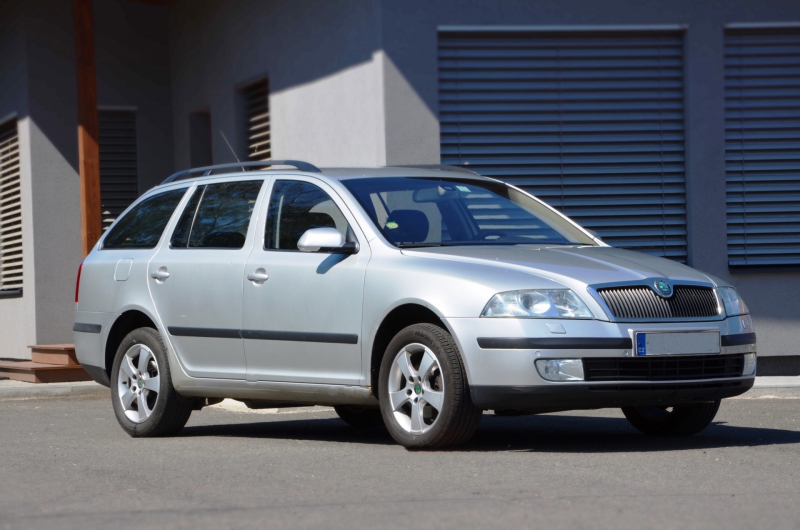 ŠKODA OCTAVIA COMBI II