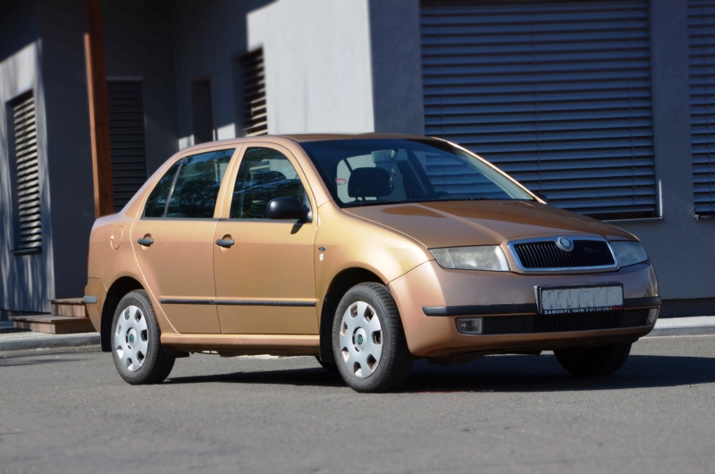 ŠKODA FABIA SEDAN I>